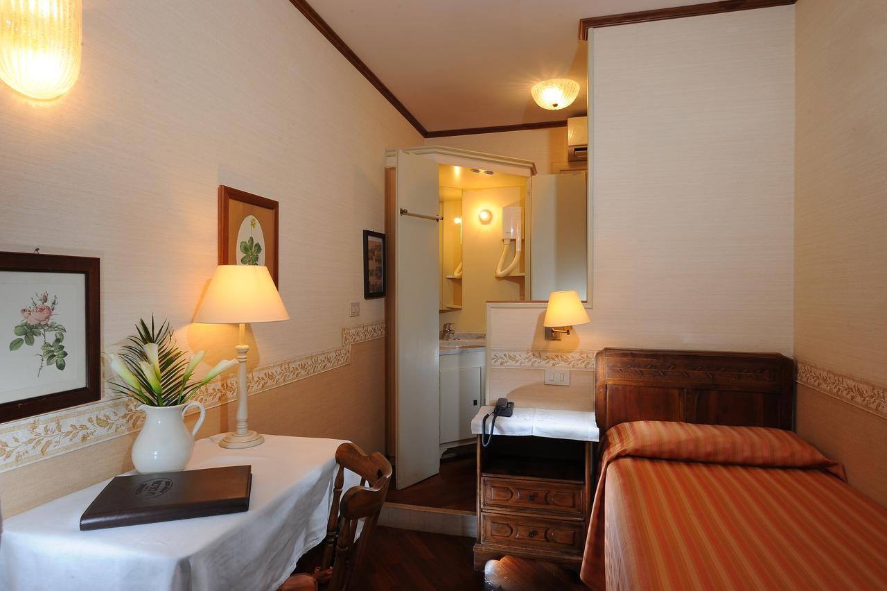 Hotel La Calcina Veneţia Exterior foto