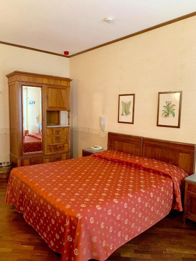 Hotel La Calcina Veneţia Exterior foto